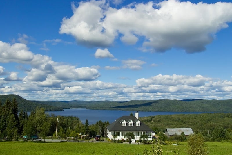 Large home on the lake in New Brunswick
